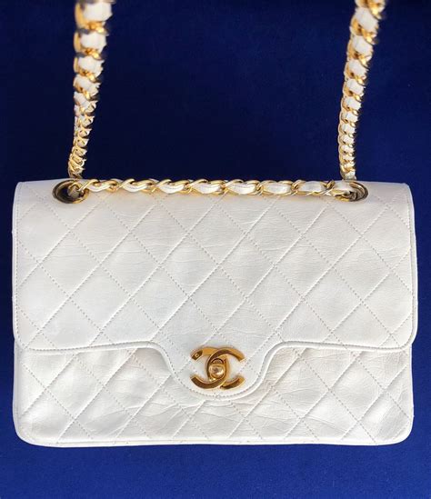 chanel vintage white camera bag|best Vintage Chanel bags.